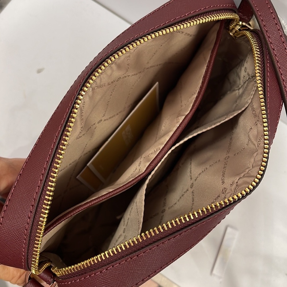 Michael Kors Jet Set Item Large East West Zip Chain Crossbody 
Merlot - Picture 10 of 16